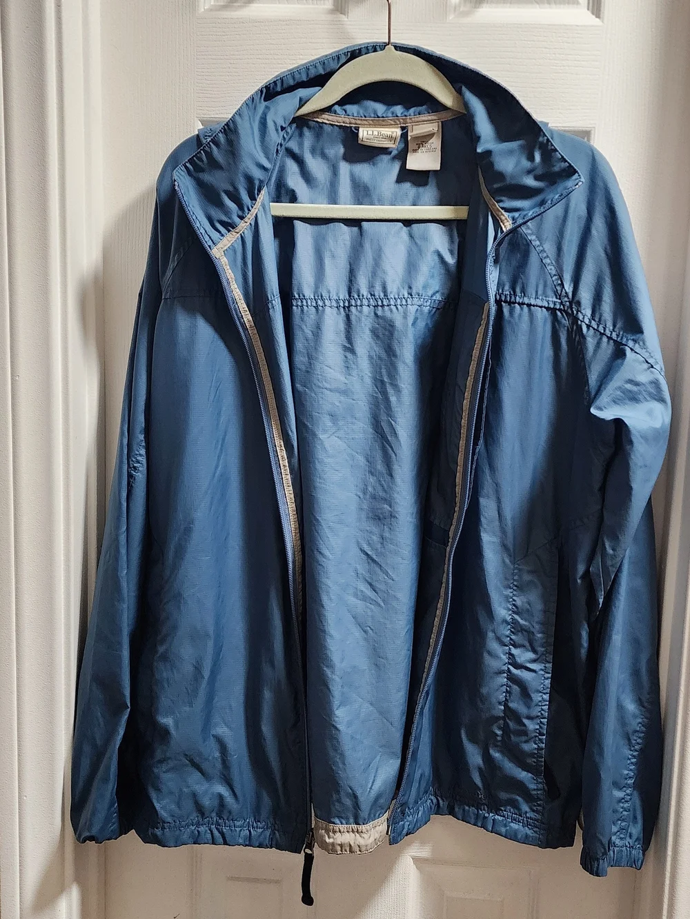 L.L. Bean Men's Slate Blue Lightweight Hooded Jacket